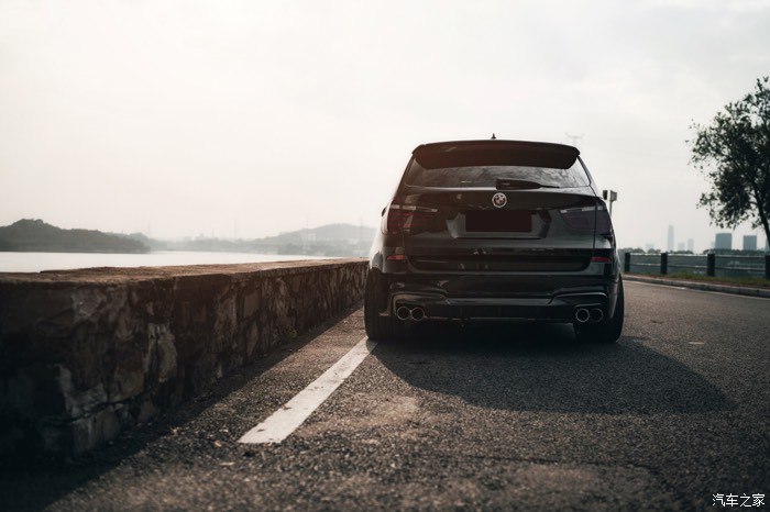 宝马x3曜夜版黑武士落地价,宝马x3黑武士静态体验