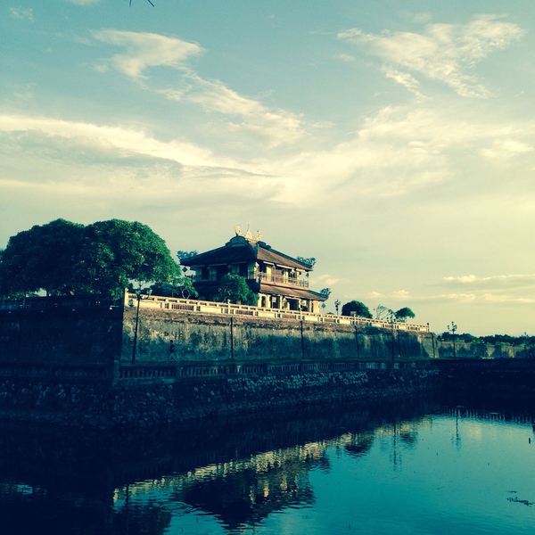 两千人民币去泰国旅游够吗,两千出国旅游