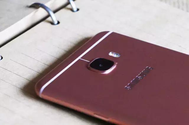 三星c7p拍照,三星c7pro和a54参数对比