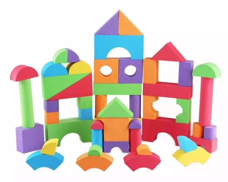 宝宝成长中必备玩具有哪些 (宝宝成长必买玩具)