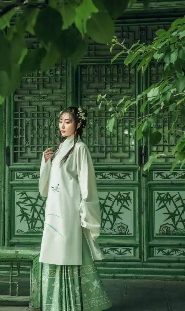 中国汉服穿搭女,好看的汉服搭配女