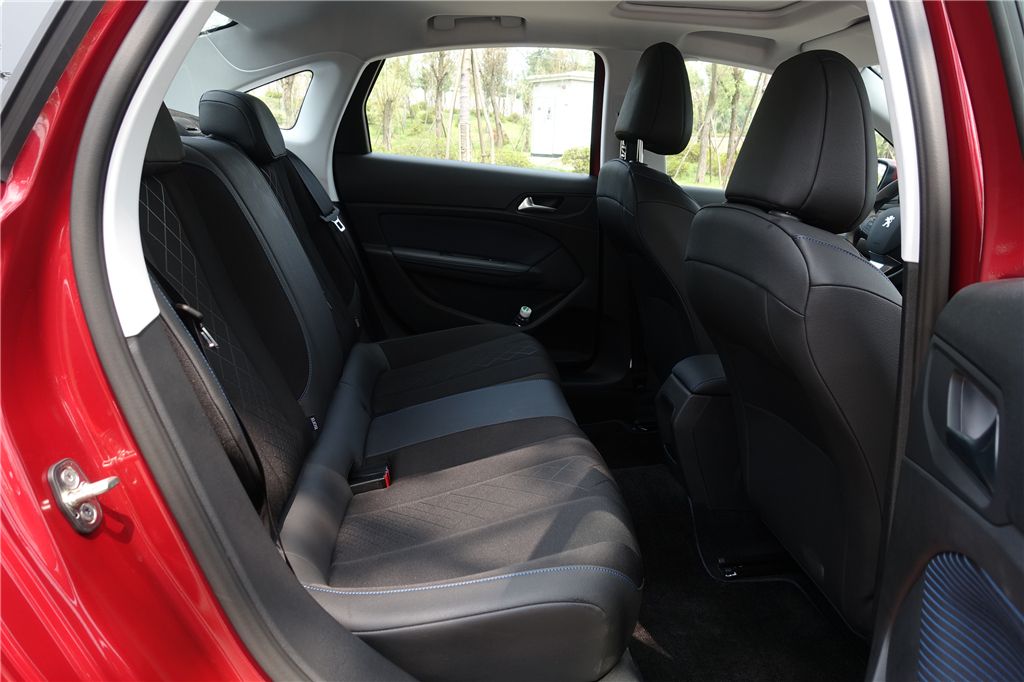 标致308新款试驾,全新标致308