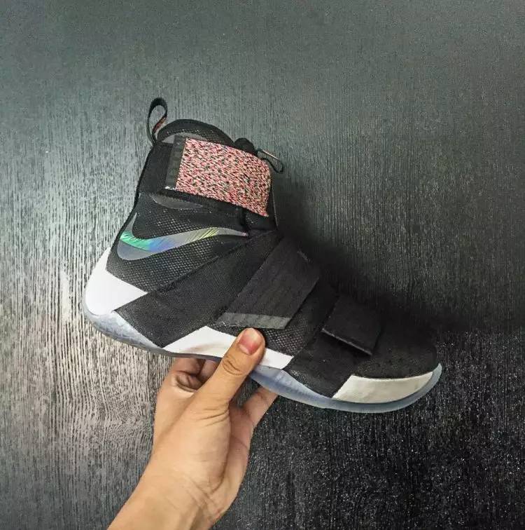 上脚好看的小白鞋推荐,新手200以下的篮球鞋推荐