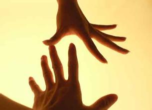 至亲之人即将去世自己却无能为力,至亲离世不过是为了下一世的安排