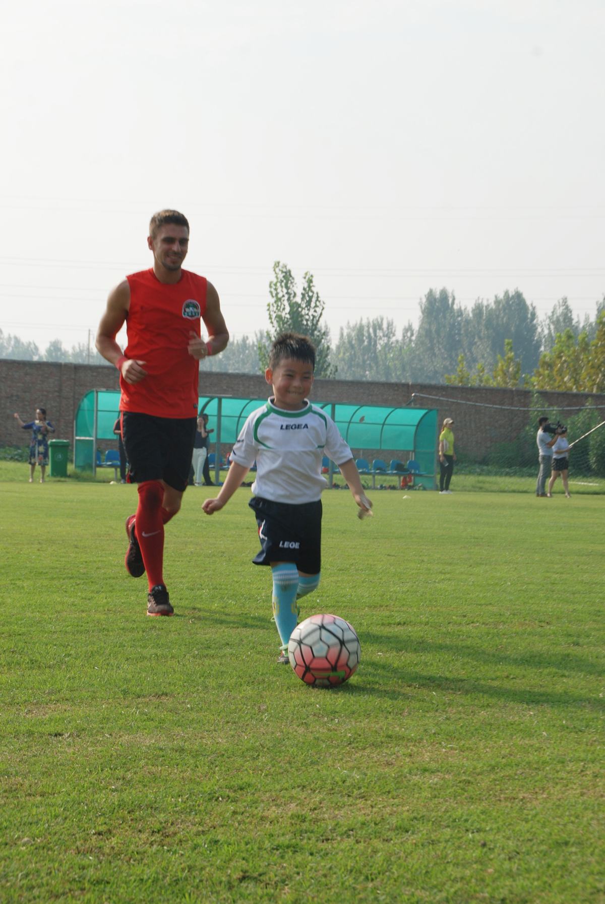 足球河南建业vs长春,足球河南建业