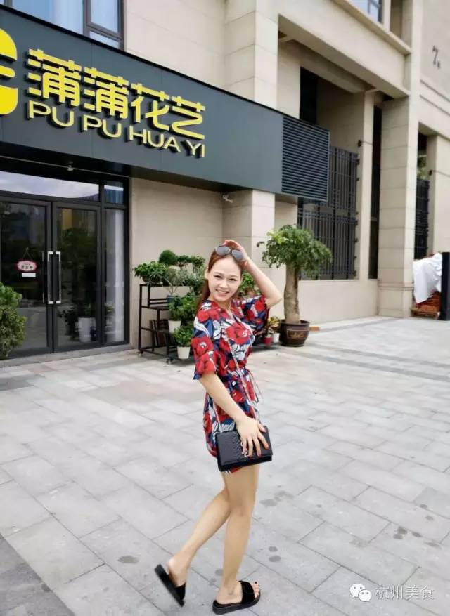 必有一战！这个美女模特竟想用一盒曲奇，搞定全杭州人的胃！