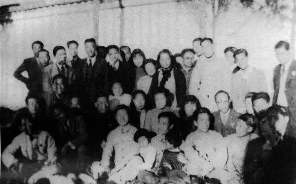 入世渐多恩怨事，理欲藏神息智争