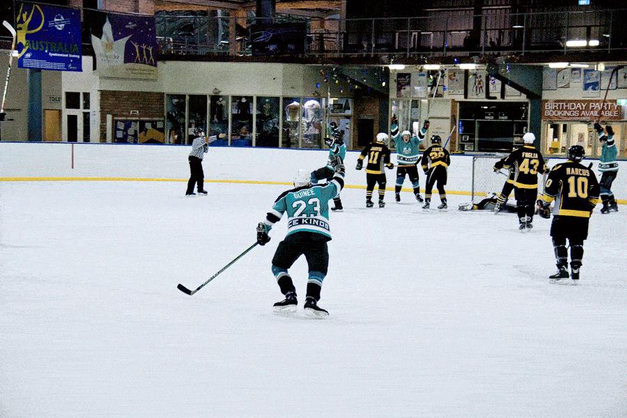 篮球兴趣班对孩子有哪些提升,打冰球活动可以提高孩子们的什么