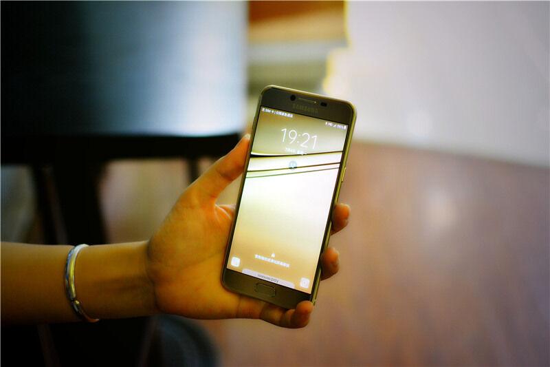 三星galaxyc555g质感素皮,三星galaxyzfold6轻奢版