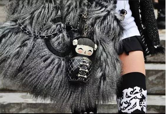 套娃chanel (chanel度假系列呼啦圈包)