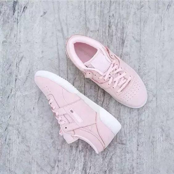 最近很火的小粉鞋,大家心心念念的香云纱鞋子