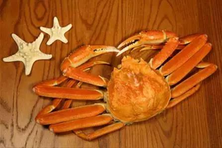 异域|中国首家无餐具的美式水货餐厅,就用你的双手大快朵颐