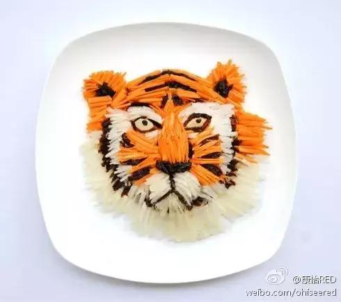 墨大华裔妹子用咖啡“泼”出周杰伦！成龙、姚明、张艺谋