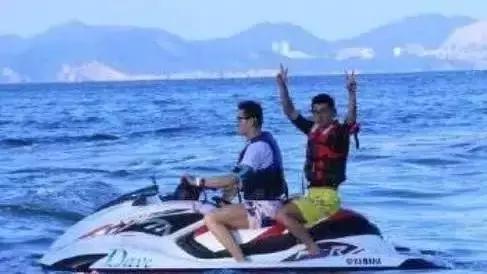 张继科香港表演赛撩妹,张继科爱撩妹