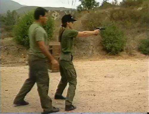 终结者武器完整版,终结者的武器图片大全