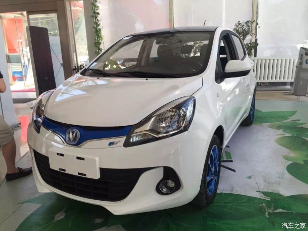长安奔奔5座电动汽车续航400公里,长安奔奔电动汽车推荐5万内
