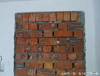 你家的墙砌得有多差,砌墙的老师傅可能比你还清楚!