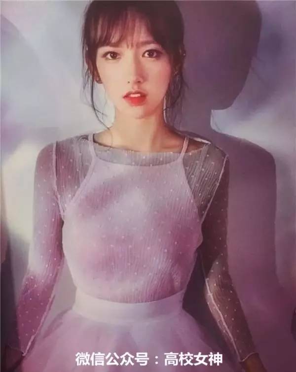 宇宙少女惊艳全场,宇宙少女秀彬开球