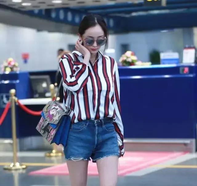 初秋减龄条纹衬衣,粉色初秋衬衣气质百搭