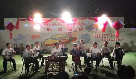 星河世纪携波奇服务庆中秋迎国庆——纳凉晚会