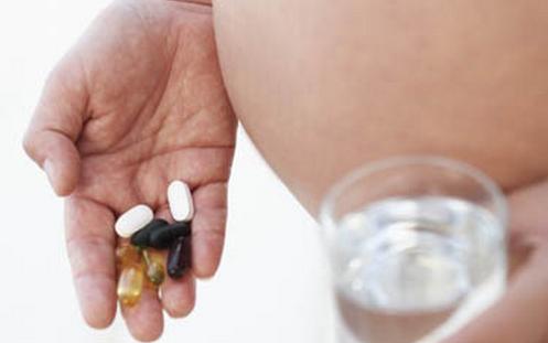 孕期不孕吐的人为什么偶尔孕吐,孕期没有孕吐偶尔又想吐