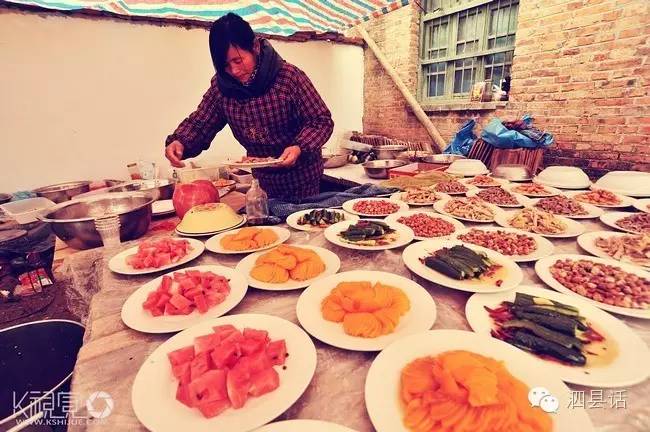 农村办婚礼拱门视频,婚礼在农村办好还是酒店好