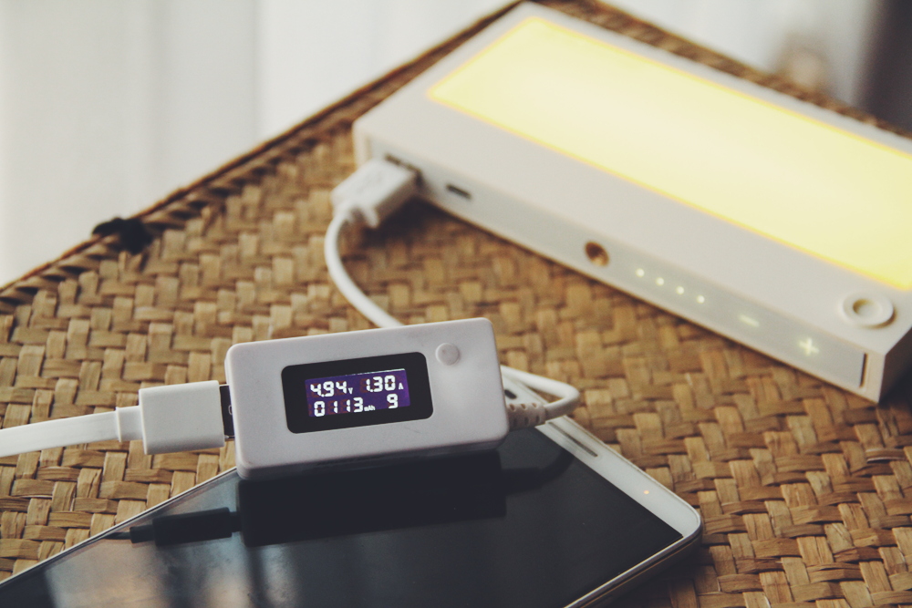 文艺范二，能美颜的移动电源什么样？