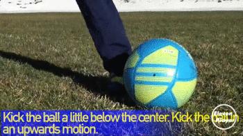 大卫路易斯教你踢任意球,大卫路易斯任意球利物浦