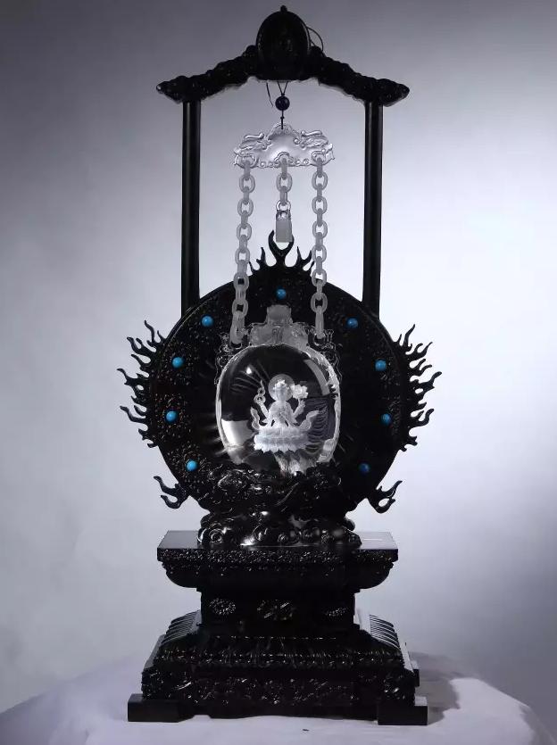 东海水晶哪个品种最好,白水晶和紫水晶哪个贵一些