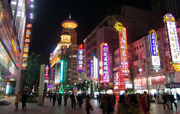 人气爆棚国际购物中心,年轻人必去的购物中心