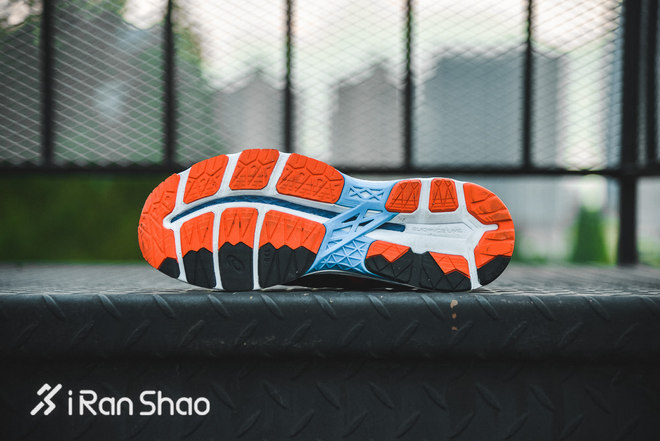 asicskayano23拆解,双脚无法承受自己的重量