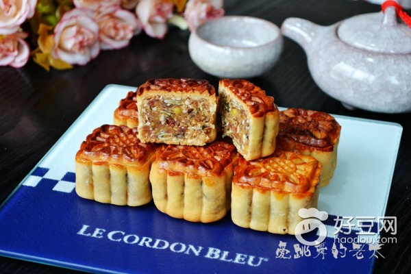 广式火腿五仁月饼,五仁金华火腿月饼好吃吗