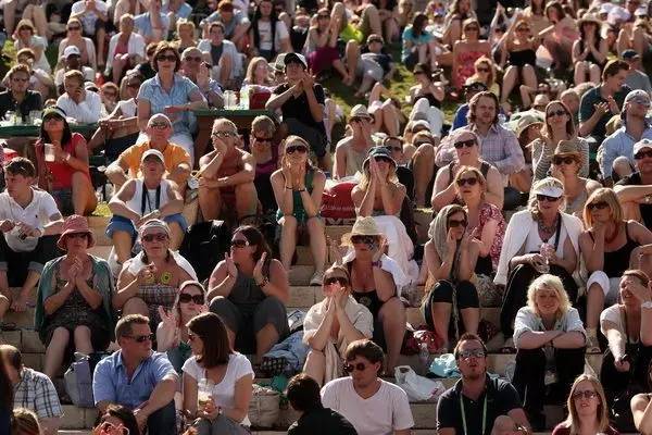 遇见明星不输气场,遇见明星也不开心