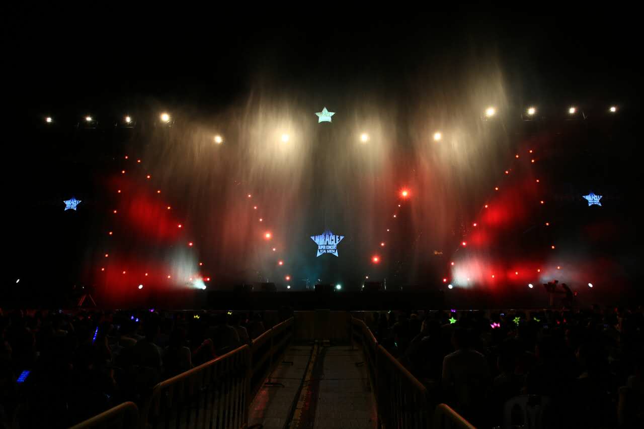 信、吴克羣、伍佰十余组艺人齐聚厦门共同唱响奇迹之夜