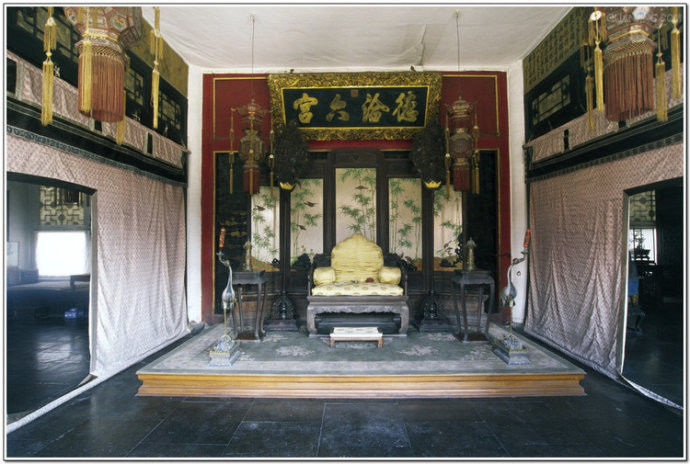 中式书房家具布置,中式家具怎样布置客厅