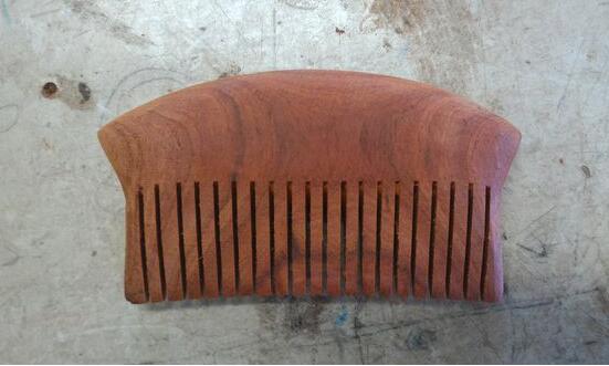 正宗的沉香木梳,檀木梳真檀木