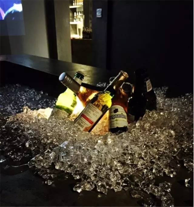 西安顺城巷附近有什么好玩的地方,西安顺城巷小吃街