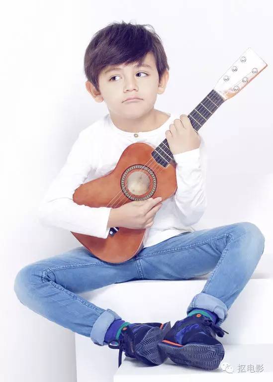 色赏|搞基、演伟人、抢沙发，可以，这很刘火华