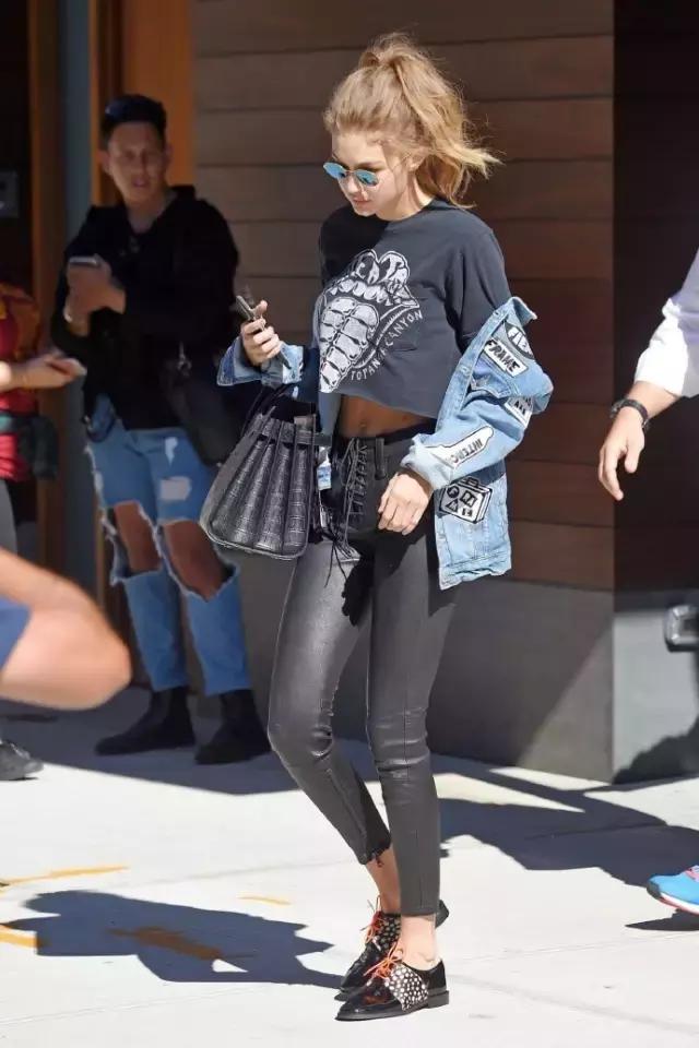 杨幂和李沁同穿开叉裙你怎么看,杨幂李沁穿搭图片