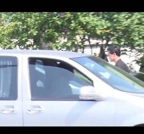 井柏然告别微博INS，疑因李易峰付辛博为乔任梁守夜而遭网暴