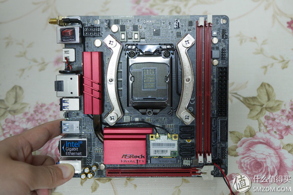 猫头鹰u9s散热器,猫头鹰散热器u9s能压14600k吗