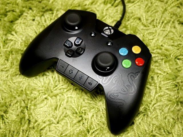 雷蛇限定款xbox手柄,雷蛇联名xbox手柄