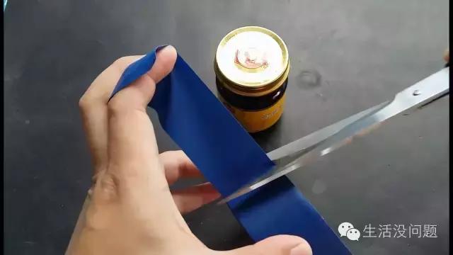 瓶盖内垫胶粘不紧怎么处理,塑料瓶盖滑丝拧不开小妙招