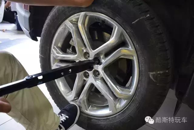 福特锐界更换什么轮胎好,福特锐界的换轮胎教程