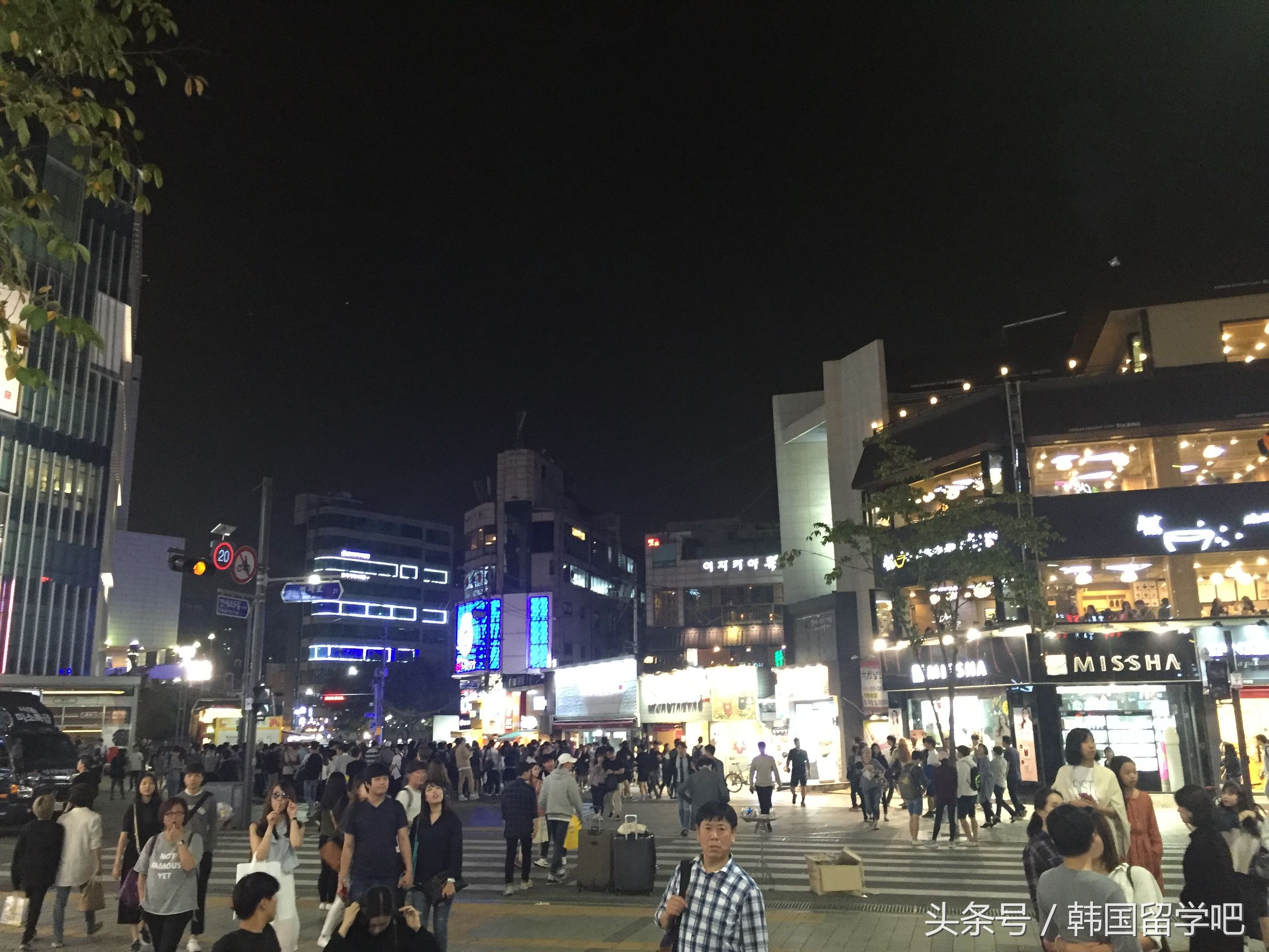 韩国首尔江南区买买买,韩国人在中国买东西爆火