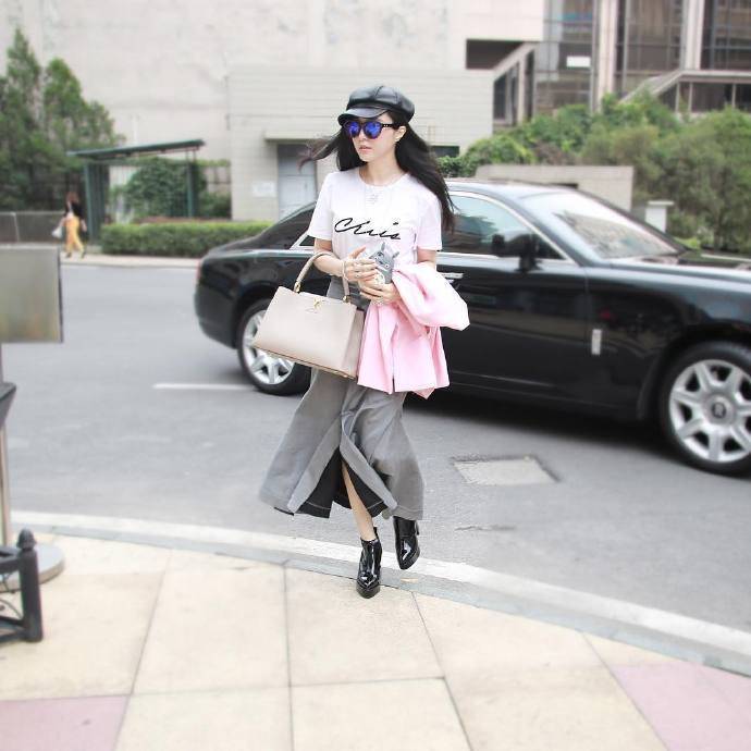 范爷销钦点的大牌包包，原来影后范冰冰私下竟爱这些包