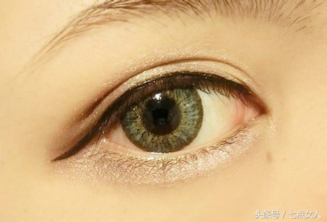 新手学化妆必备品和步骤,程十安推荐的新手化妆步骤