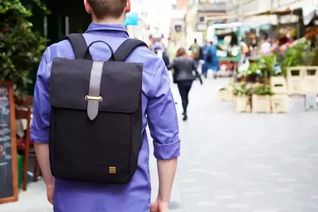 逛大街不想撞包？试试这些小众又时髦的双肩包！