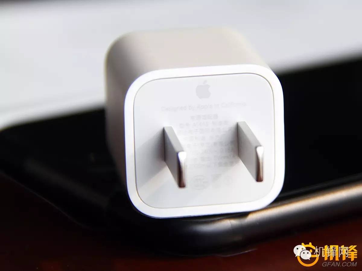 苹果7plus开箱全新亮黑色,iphone7plus开箱磨砂黑