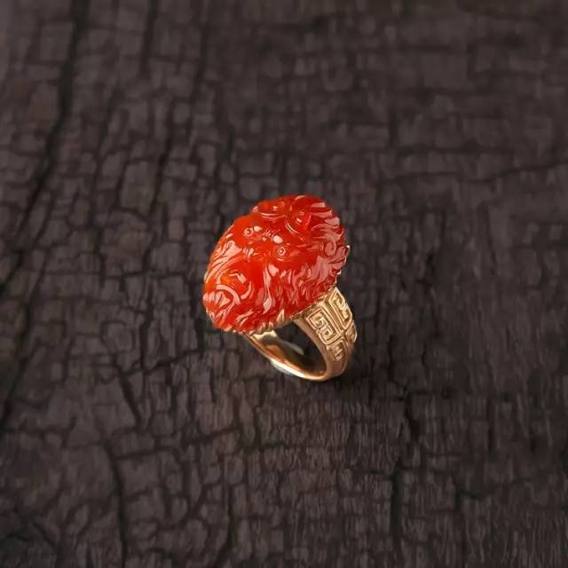 这才是戒指的正确戴法,原来这才是戒指的戴法